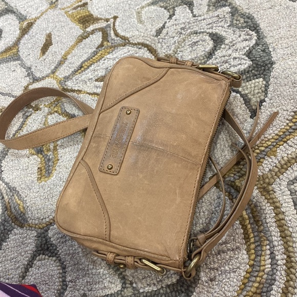💕 Marc New York tan leather small shoulder bag 💕 - Picture 7 of 13